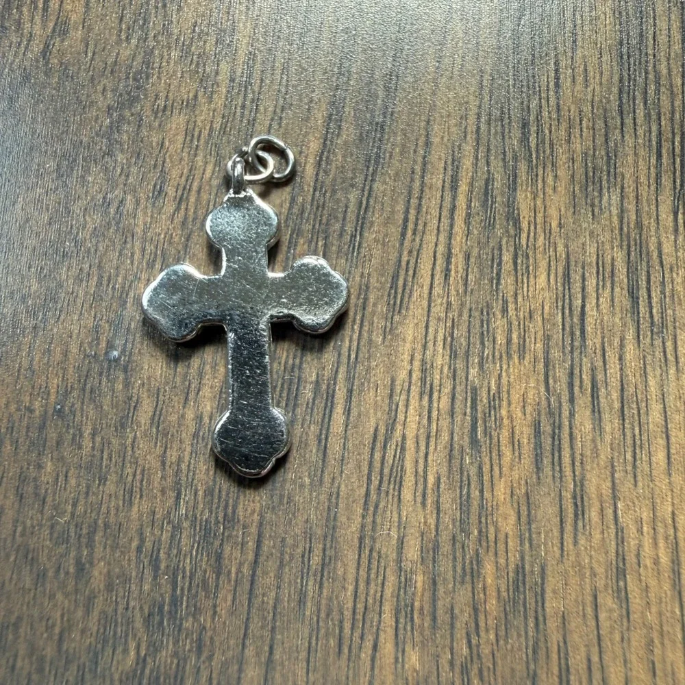 Vintage Cross Pendant Unisex Silver Excellent Budded Trefoil Textured Metal